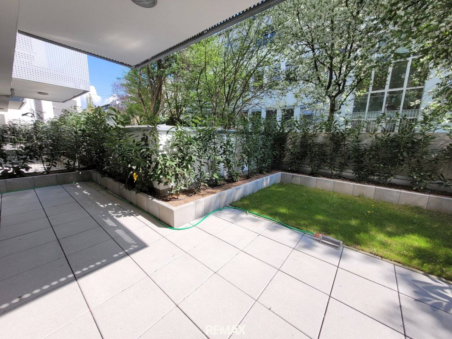 Ground floor apartment with garden and terrace and geothermal energy