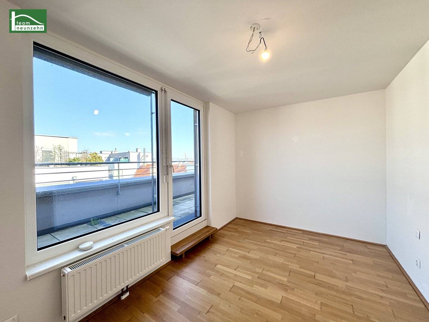 Wohnung mit großer Terrasse und offener Küche