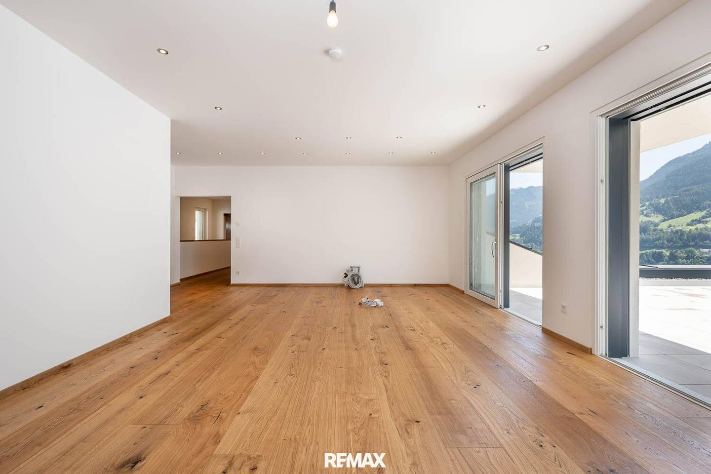 Penthouse mit Terrasse und Garten am Schönberg