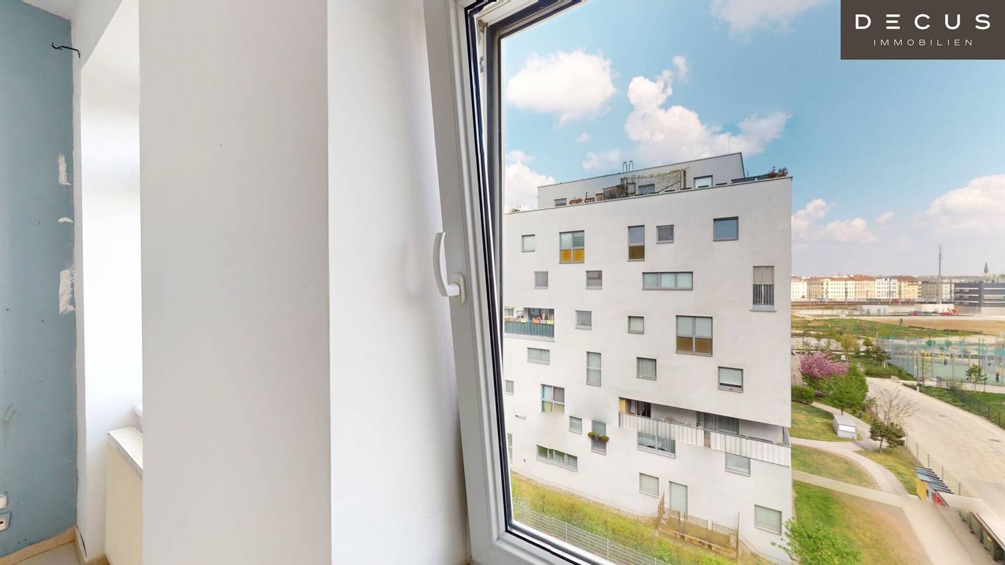 Wohnung Dachgeschoss hell nahe Bahnhof