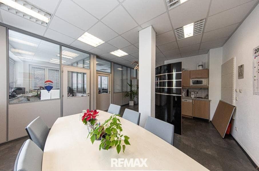 WorkPoint 66: Office 66m² St. Johann
