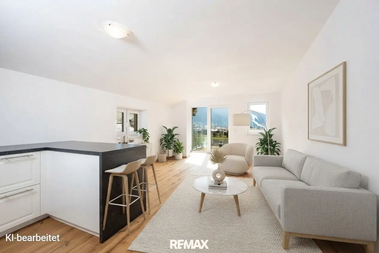 Apartment with mountain view and generous balcony