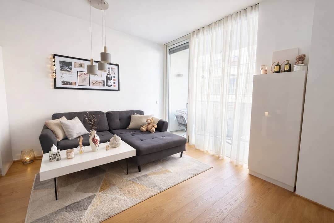 Ambassy - Vollmöblierte Moderne 2-Zimmer-Wohnung mit Loggia