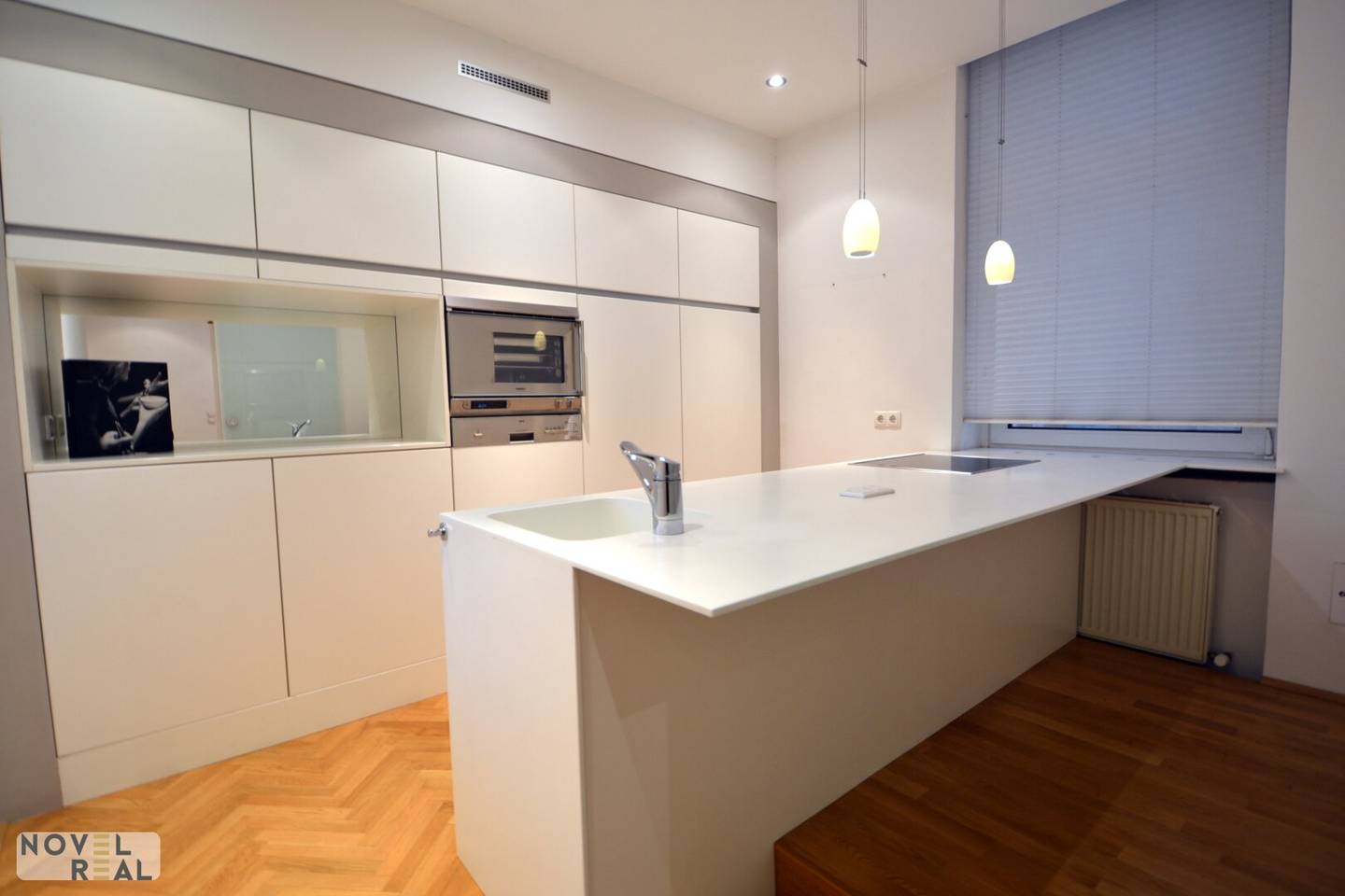 U3 ROCHUSMARKT - UNLIMITED LEASE - DREAMY PERIOD APARTMENT IN A QUIET LOCATION