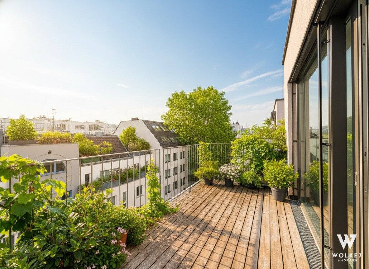 Helle Dachgeschosswohnung mit Terrasse nahe U3