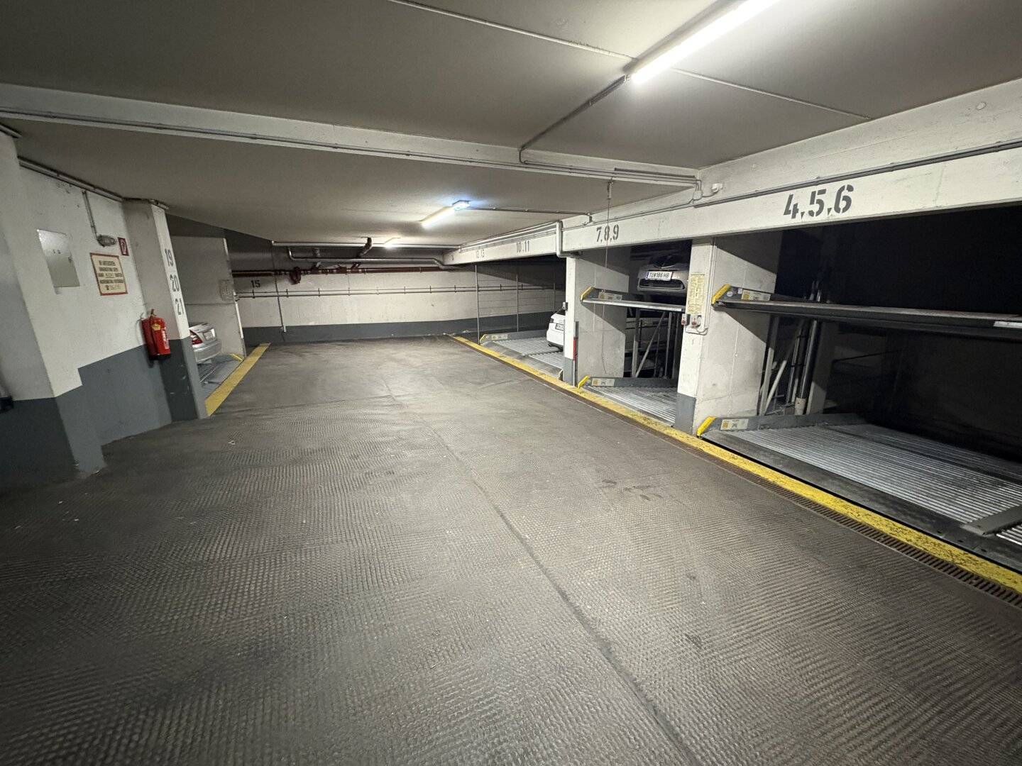 Underground Parking Spot Schegargasse 9