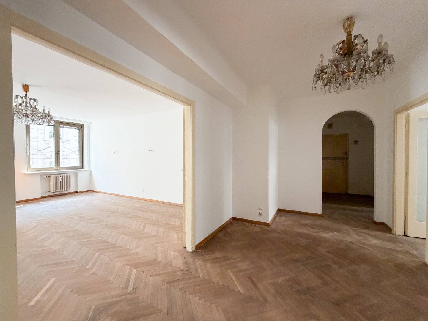 Wohnung nahe der Staatsoper mit Potenzial