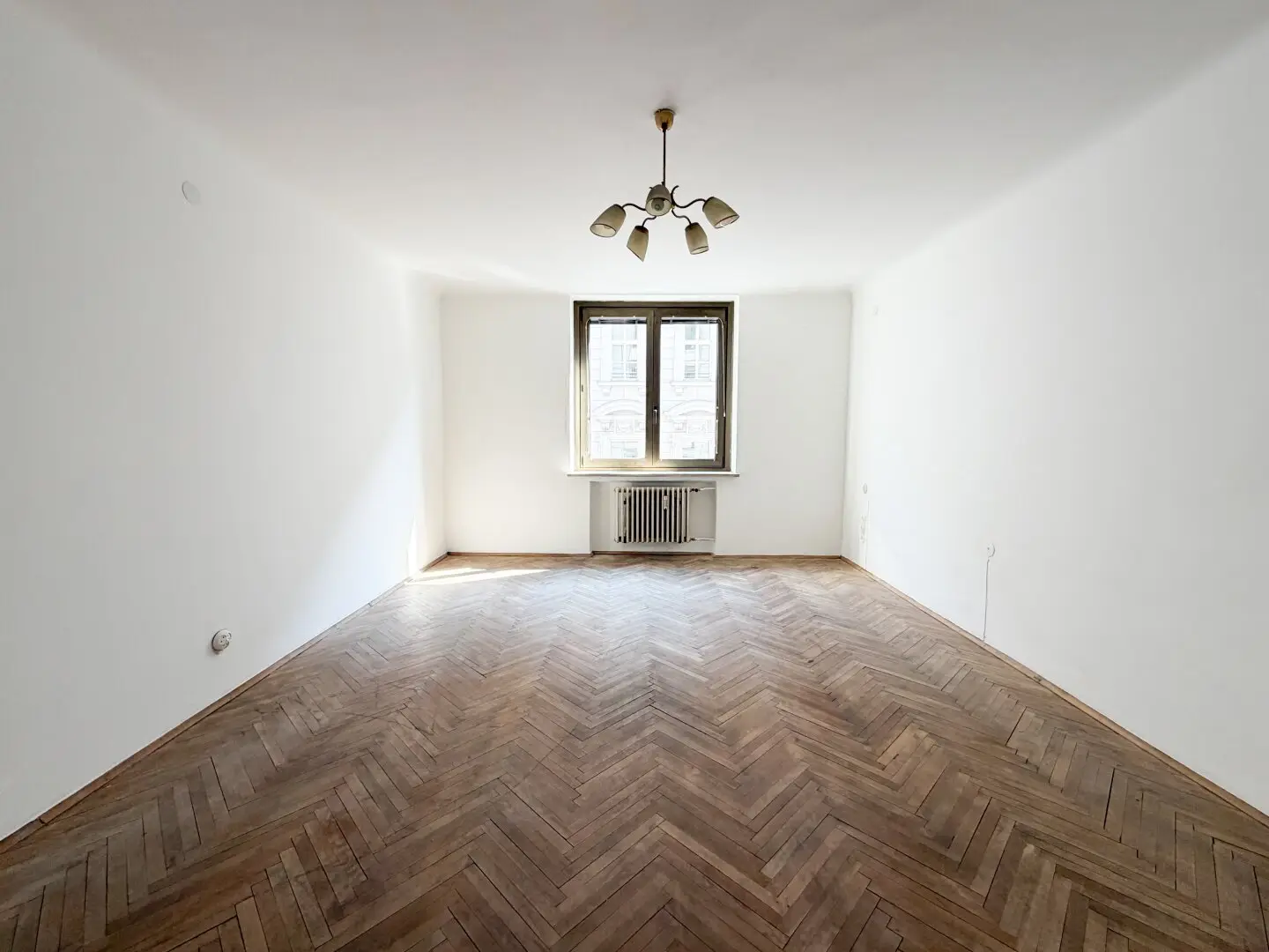 Apartment beside the State Opera in the Opernringhof