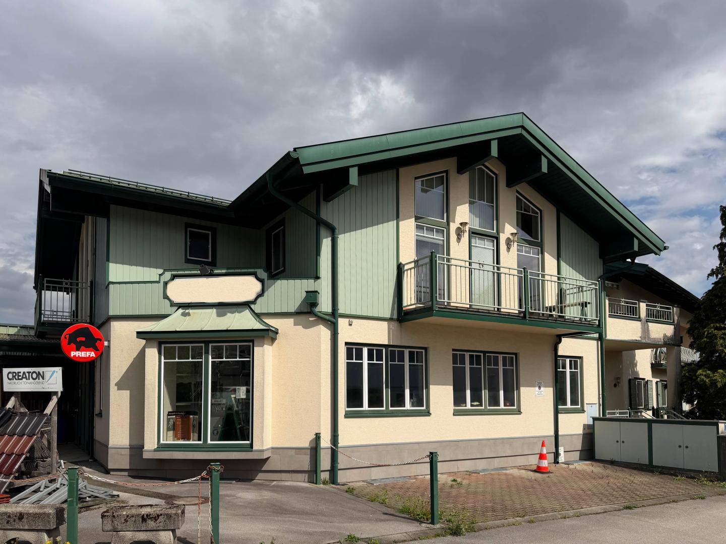 Commercial Space in Wals-Himmelreich
