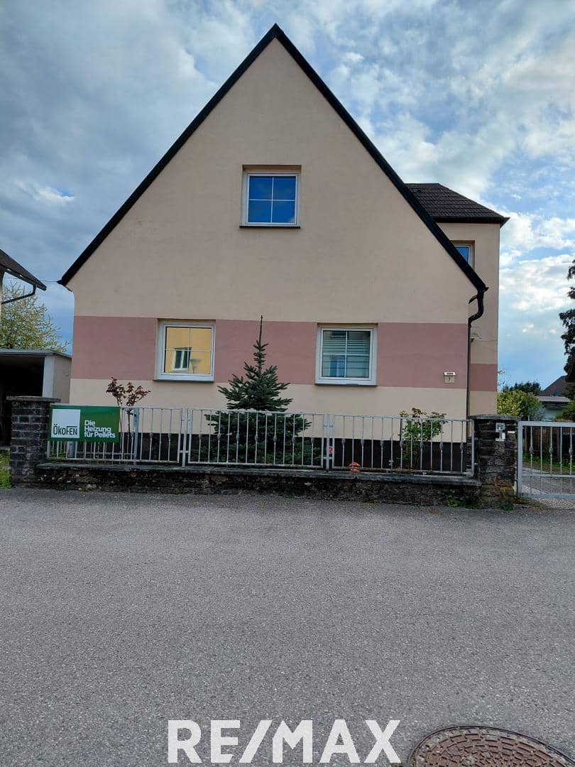 Family Home with Plot in Hausmening