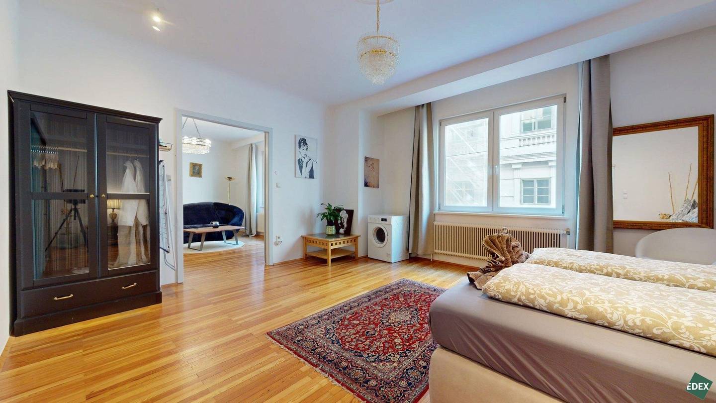 Stylish 3-room apartment in prime city center location