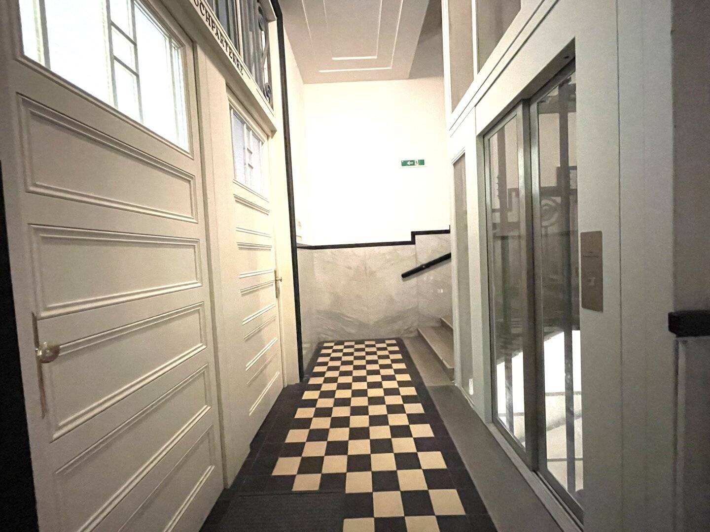 Büro Altbau Wieden 231m²