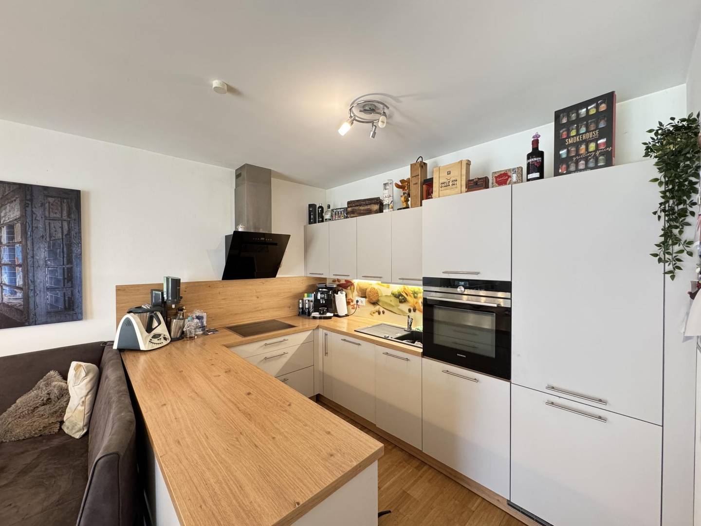 Ground floor apartment with private garden and terrace