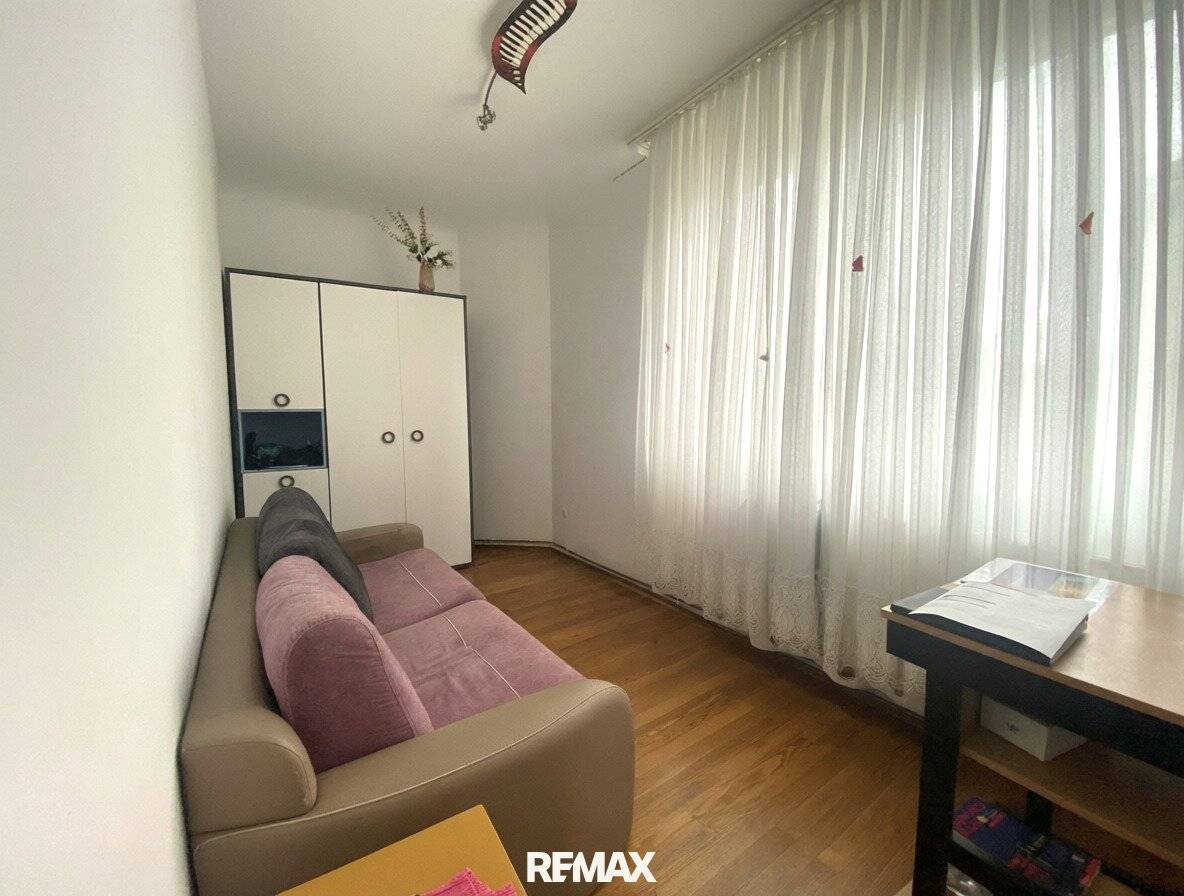 Wohnung nahe Mariahilfer Straße mit separater Küche