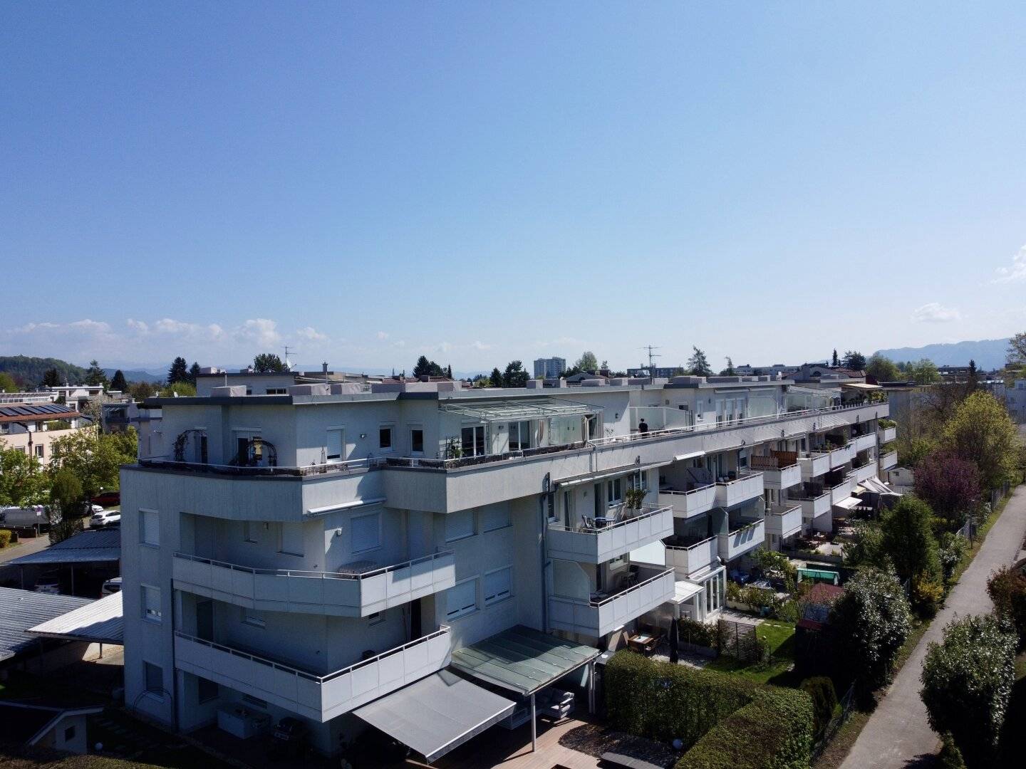 Wohnung in Waidmannsdorf mit Tiefgaragenplatz