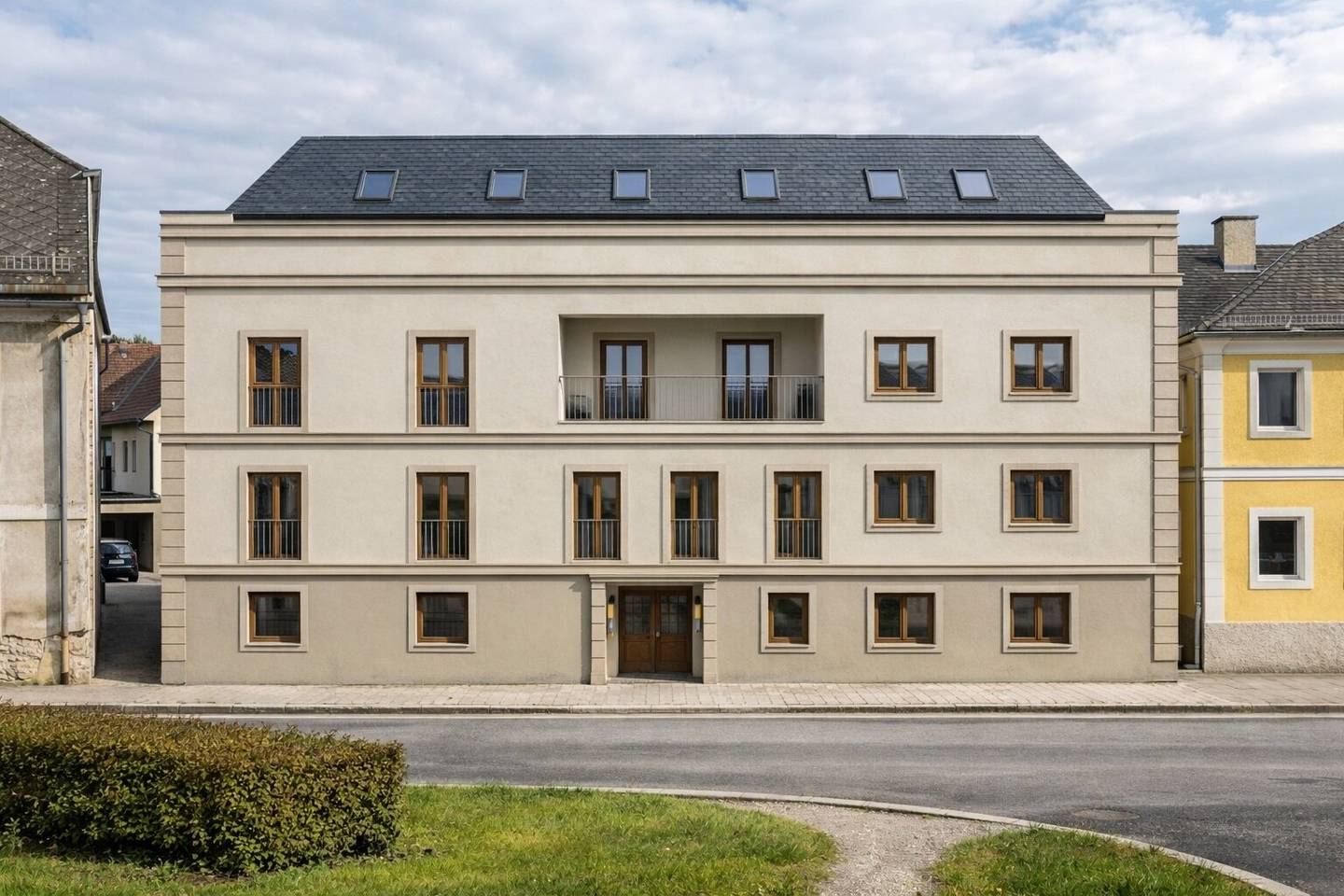 Stadtresidenz Bad Hall - Stylish Living in Prime Location