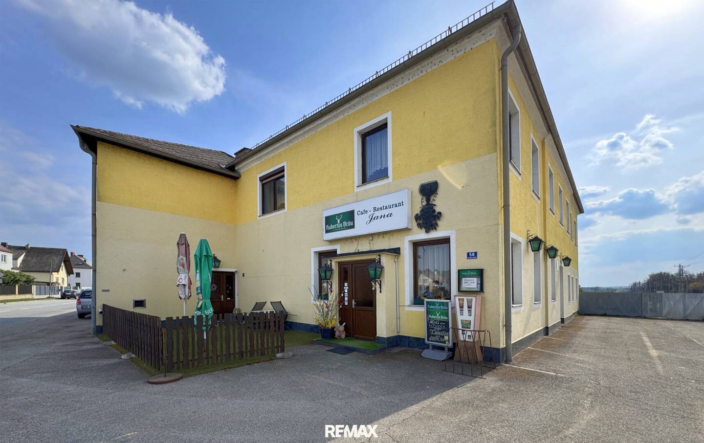 Wohnhaus mit Gasthaus in Dürnkrut