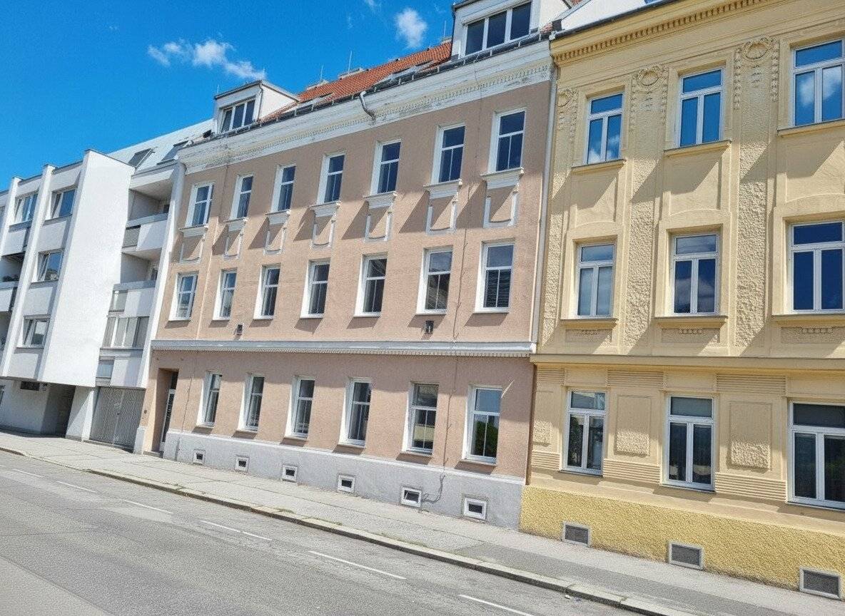 Renovated Historic Bldg near Danube