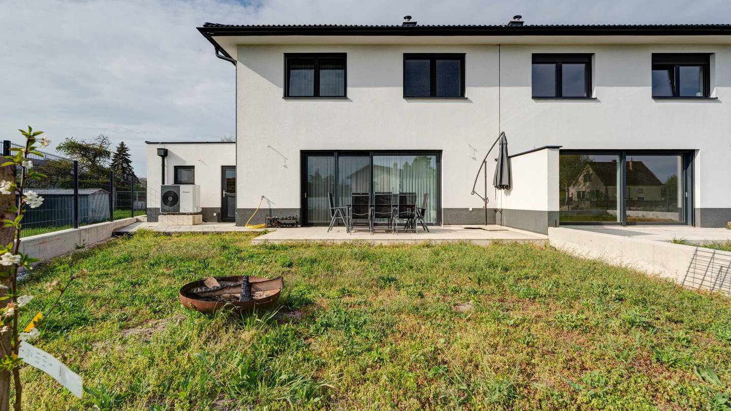 Neubau Doppelhaushälfte in Weikendorf