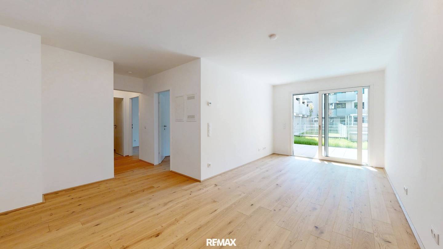 Newly built apartment with balcony and U4 access