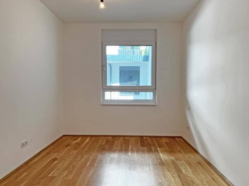 Neuwertige Wohnung mit Balkon im Ortszentrum