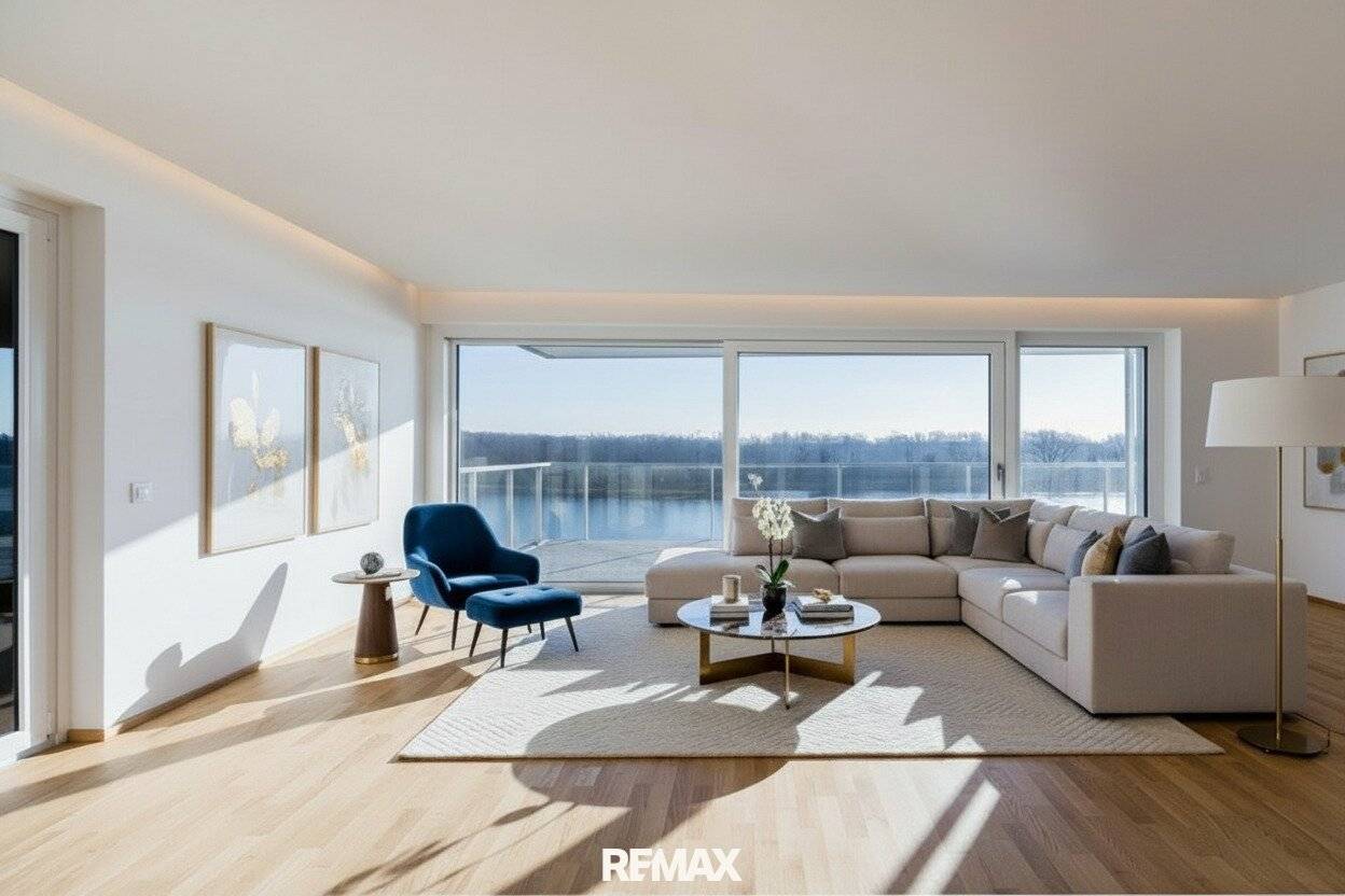 Apartment directly on the water with terrace