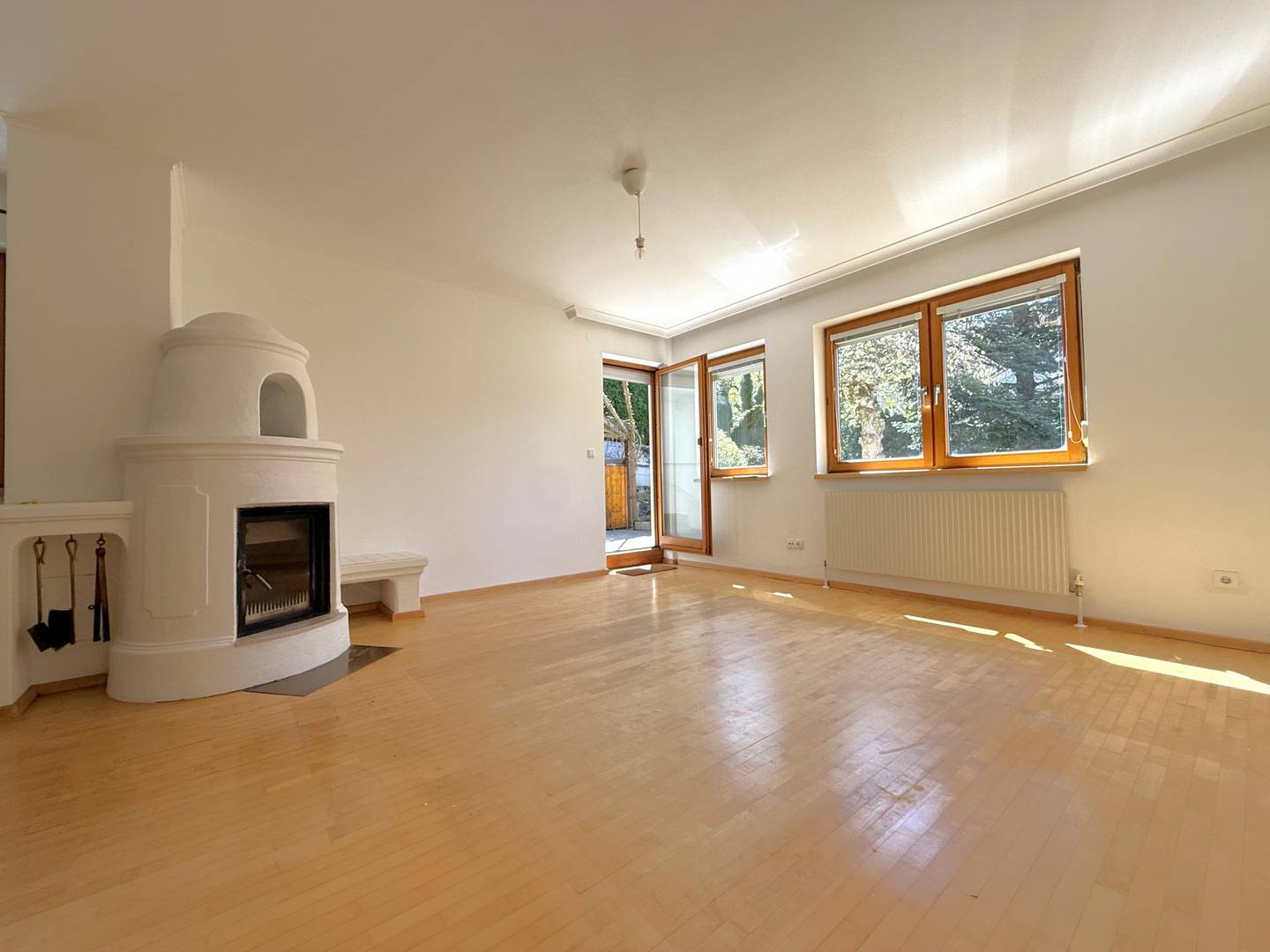 Well-maintained semi-detached house with terrace and garden in Sistrans