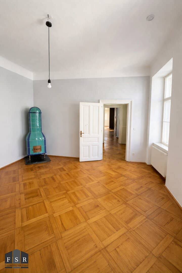 Apartment near Belvedere in historic building
