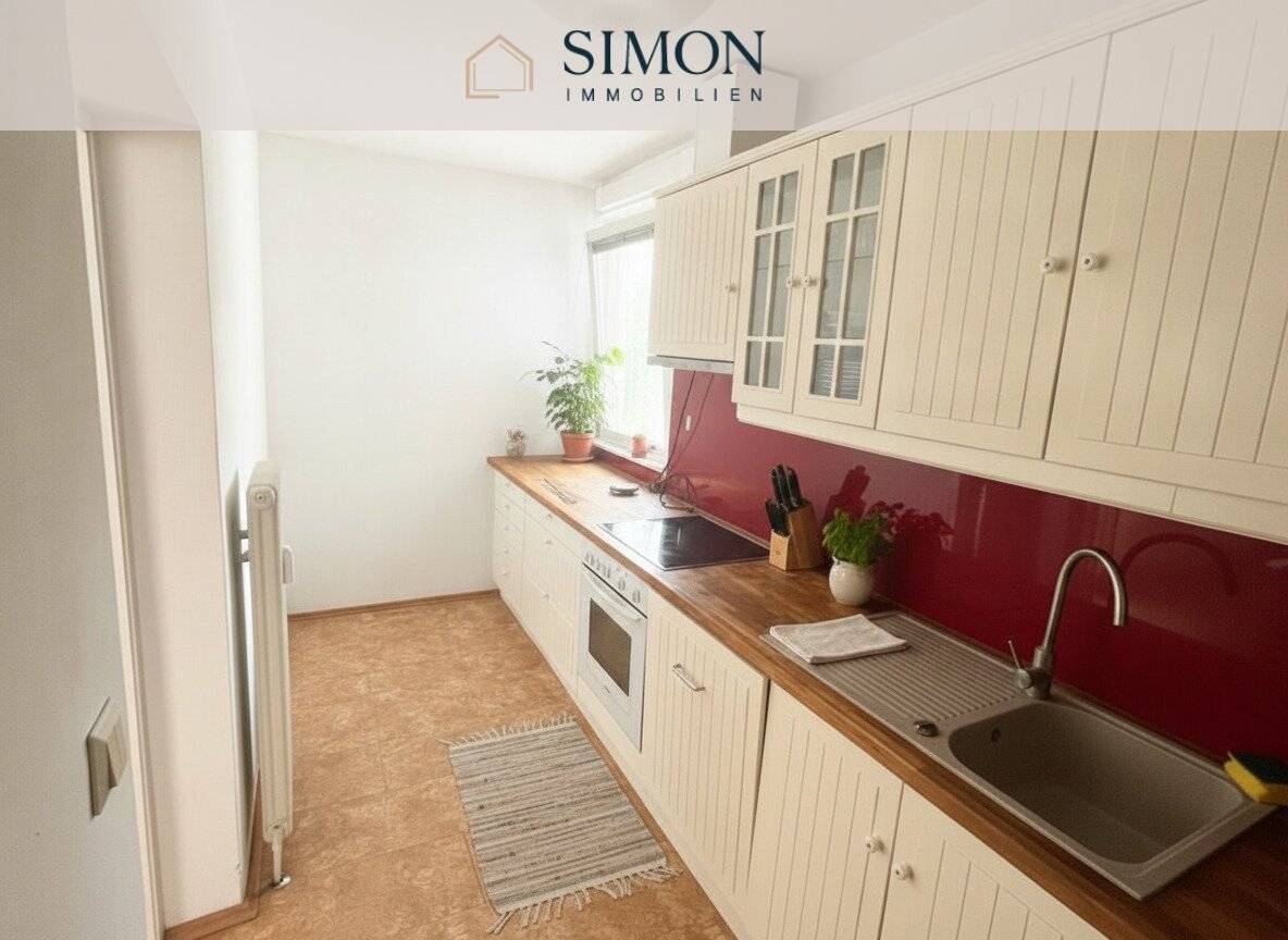 Apartment near the old town with two loggias and parking included