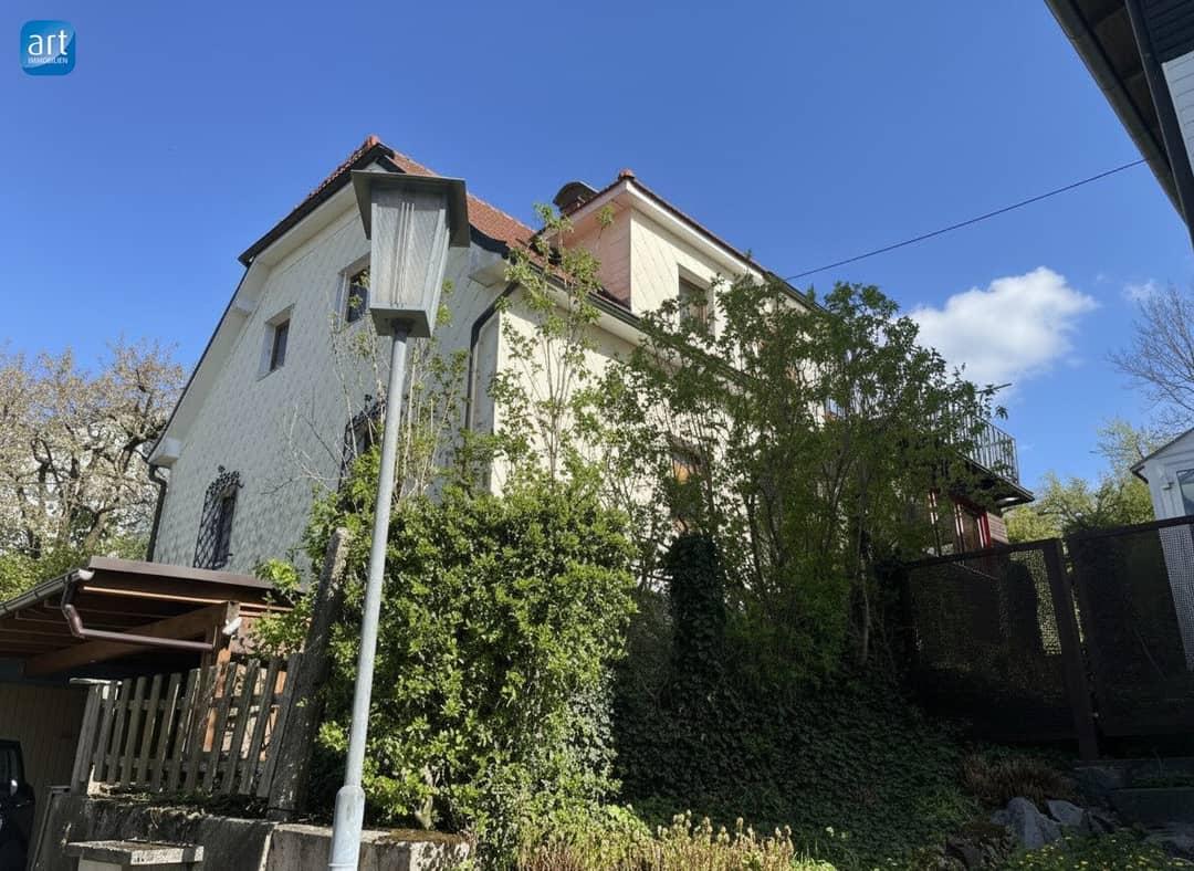 Townhouse central Ried with garden
