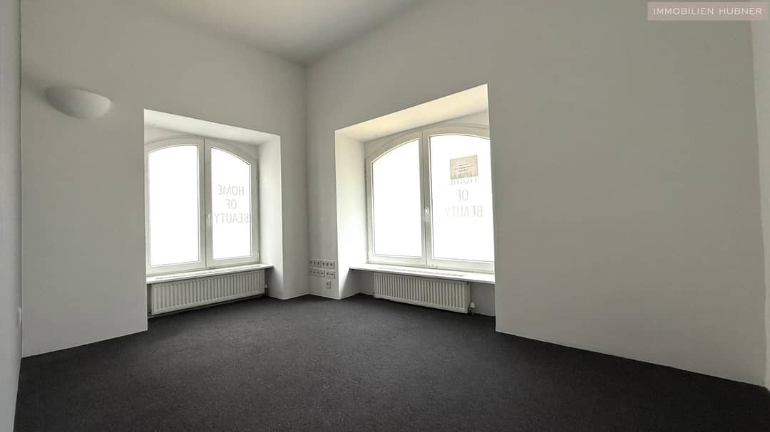 Zentral begehbares Büro mit vielen Zimmern am Spittelberg, Wien