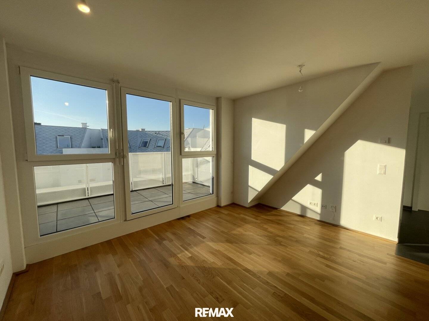 Dachgeschosswohnung Balkon Nähe U1