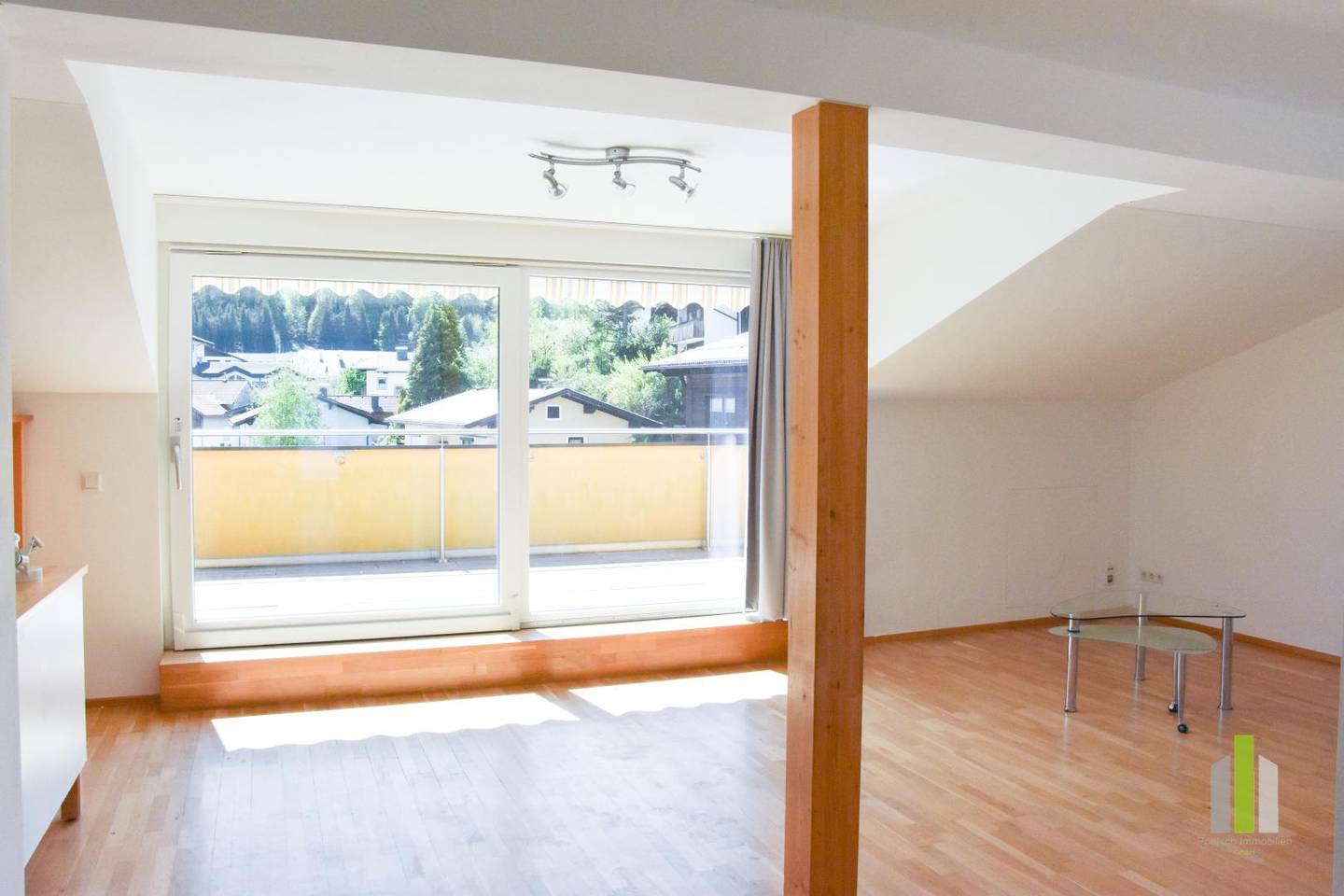 Dachgeschosswohnung mit Terrasse ruhige zentrale Lage