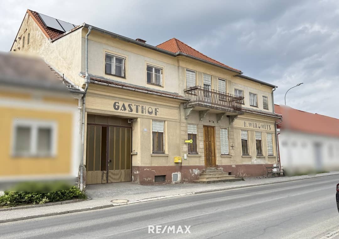 sanierungsbedürftiges, ehemaliges Gasthaus mit Fremdenzimmern in der Golf-/Thermenregion in Stegersbach