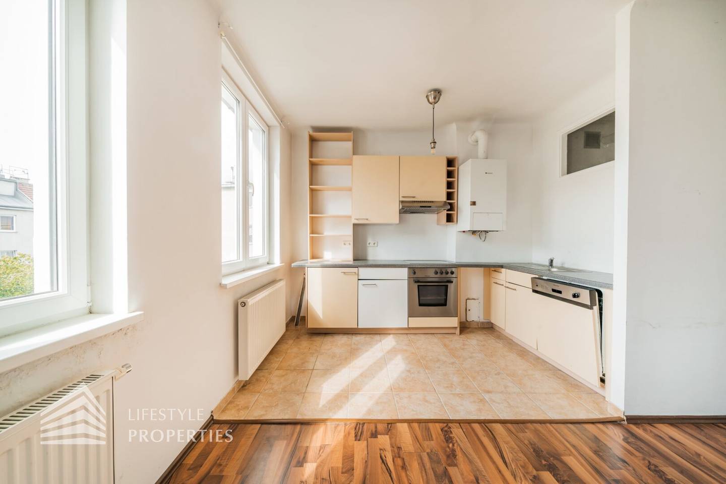 Helle Wohnung mit Westbalkon nahe Innenstadt