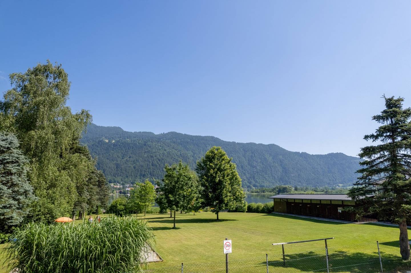 Exclusive living at Lake Ossiach with lake access