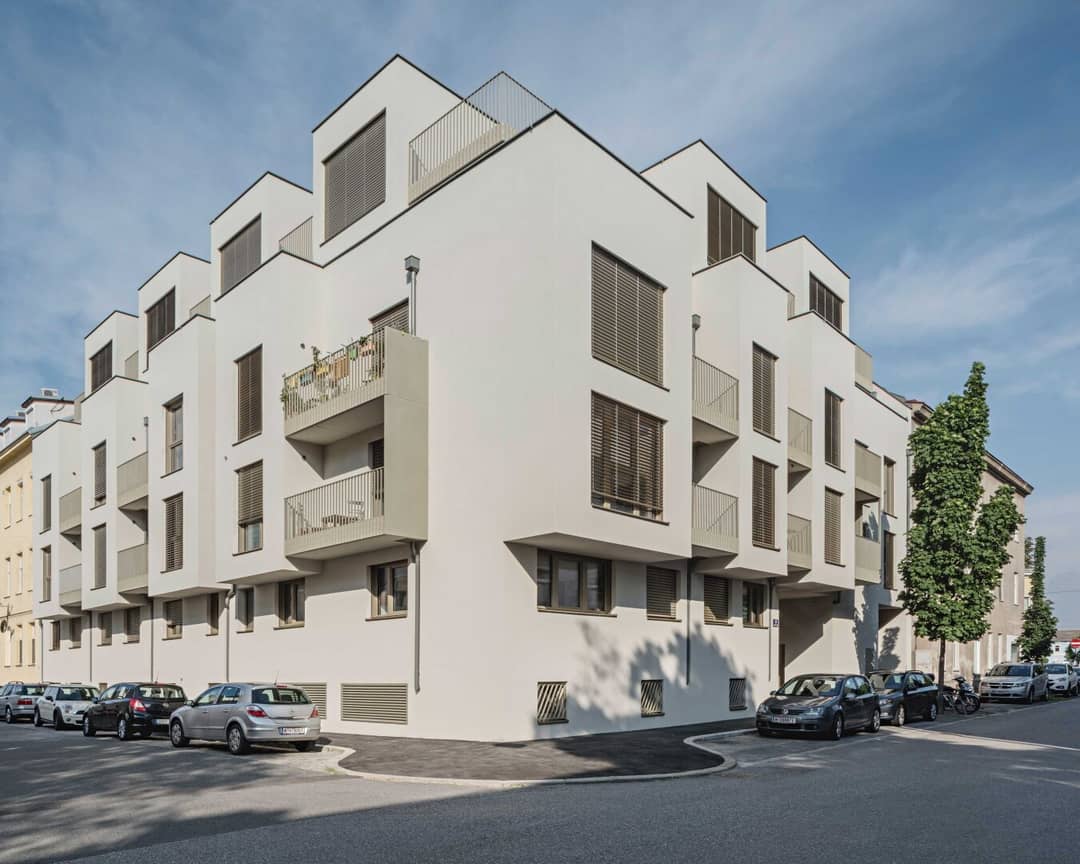 Apartment with West Balcony and Floor Heating