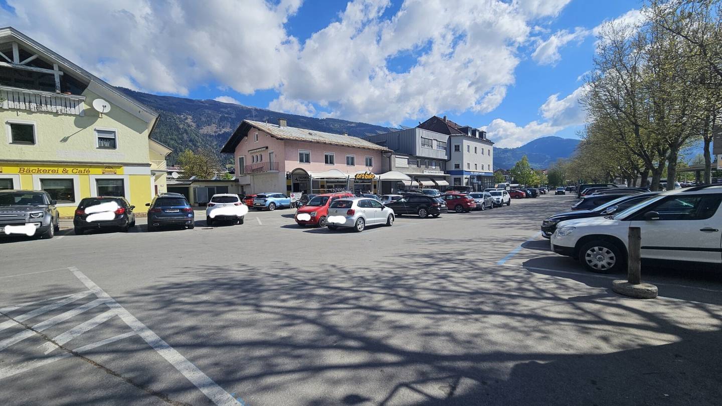 1468m² Commercial Space Dolomitencenter Lienz
