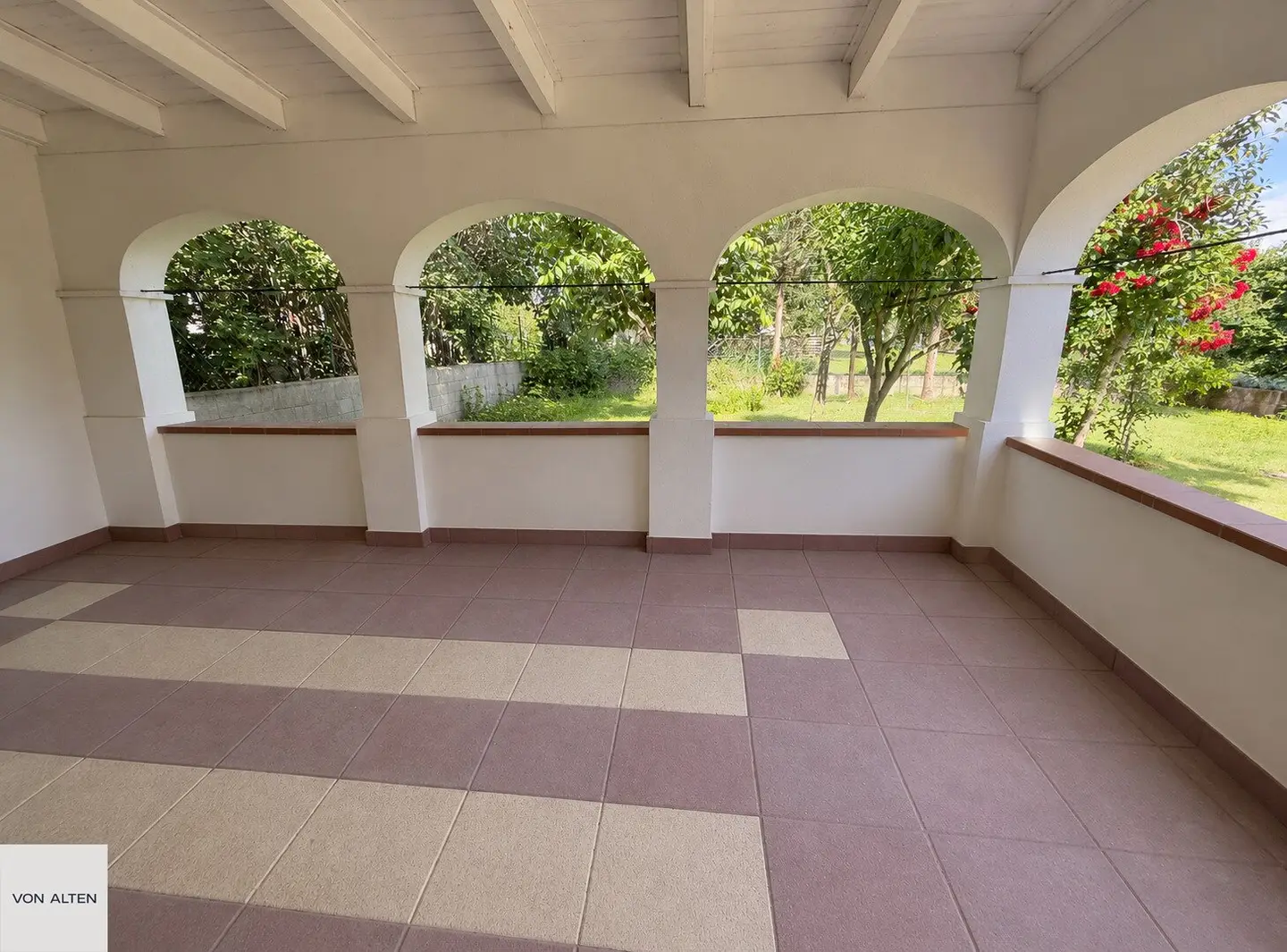 Charming Country House with Garden in Gaas