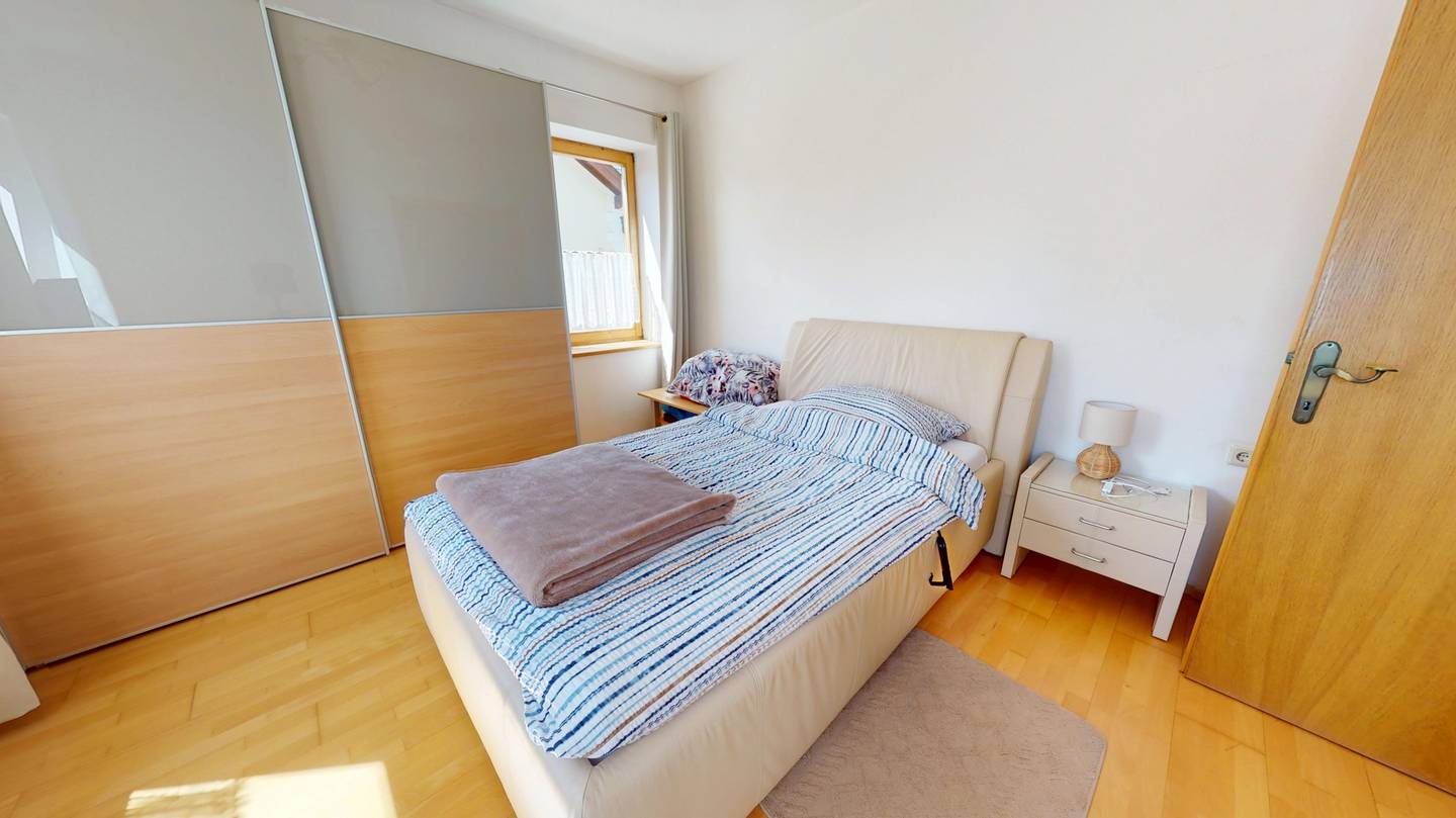 Apartment with winter garden and parking