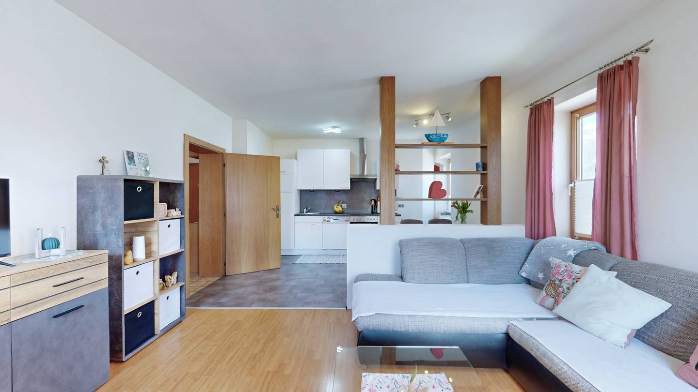 Wohnung Wintergarten und Stellplatz ruhige Lage
