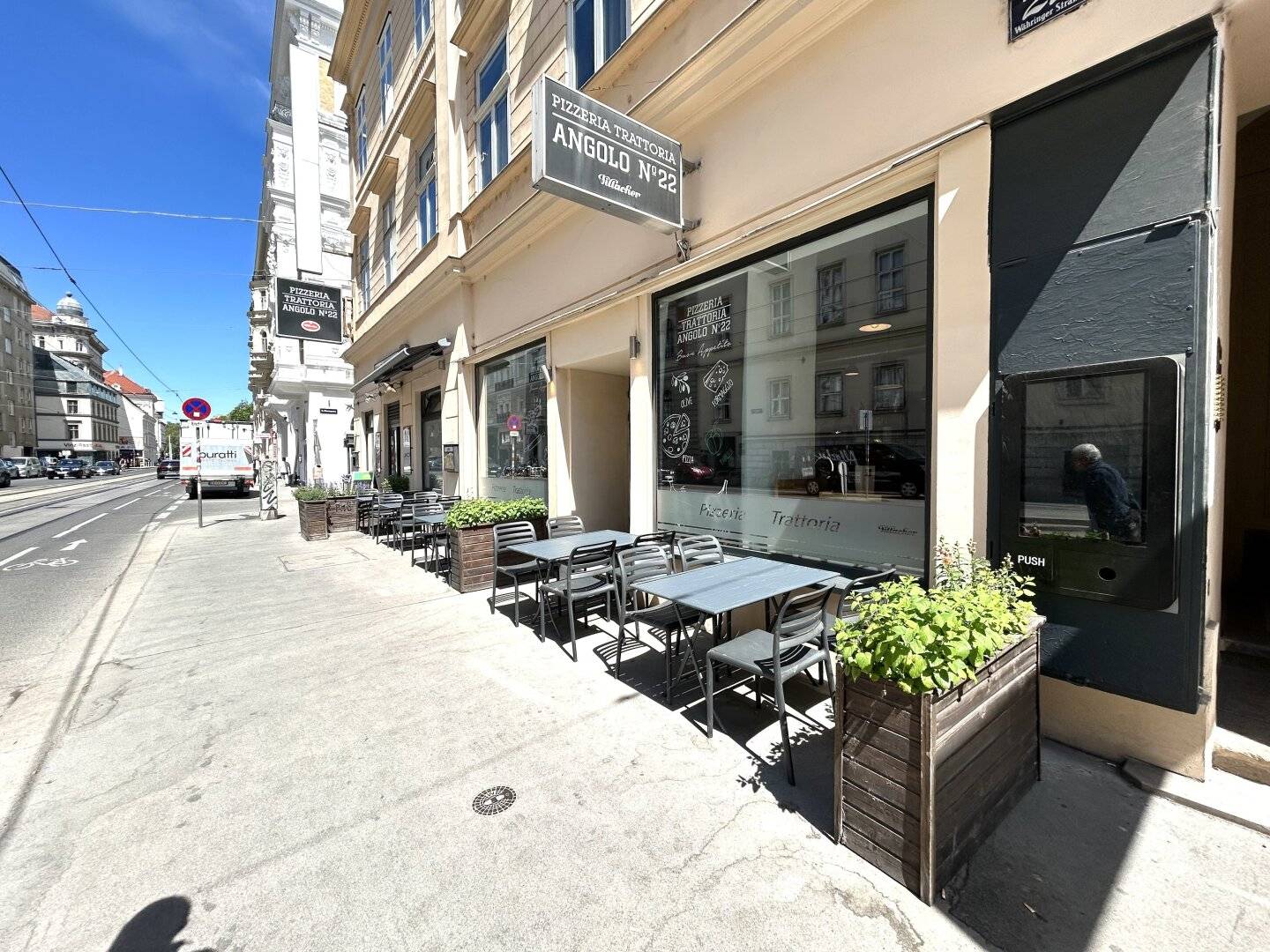 Commercial Unit Investment Währinger St.