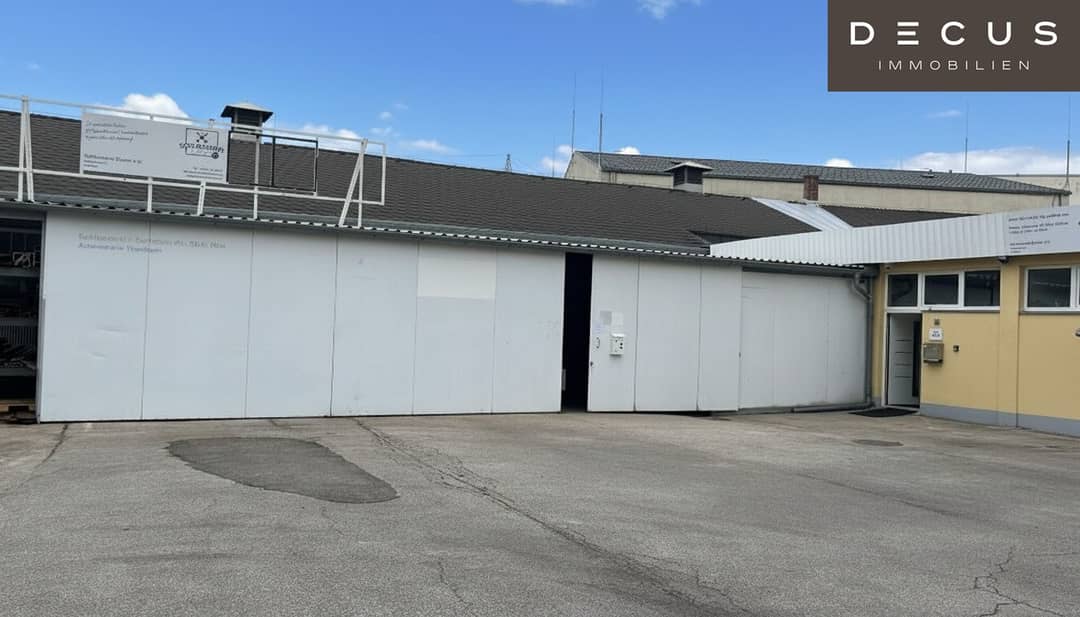 Warehouse approx. 222 m² + approx. 13 m² canopy in Simmering near Vienna Airport