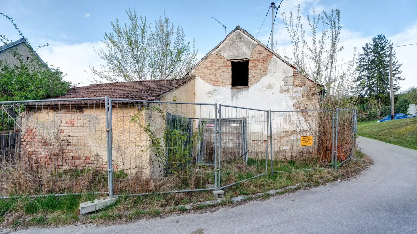 Grundstück 111m² mit Abrisshaus