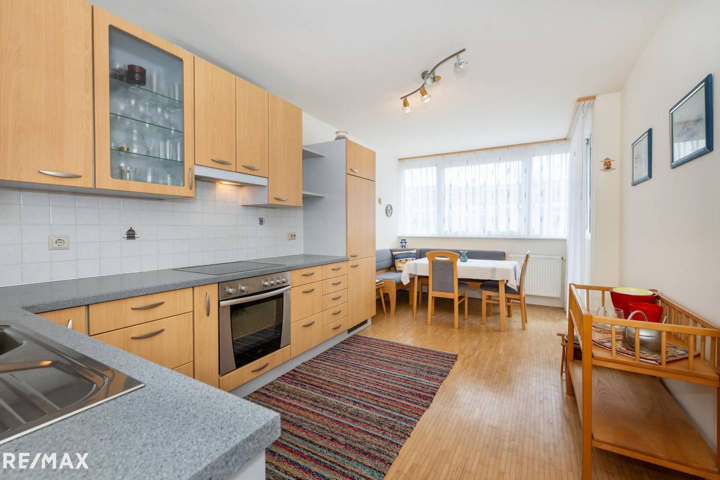 Wohnung mit zwei Balkonen und Tiefgaragenplatz