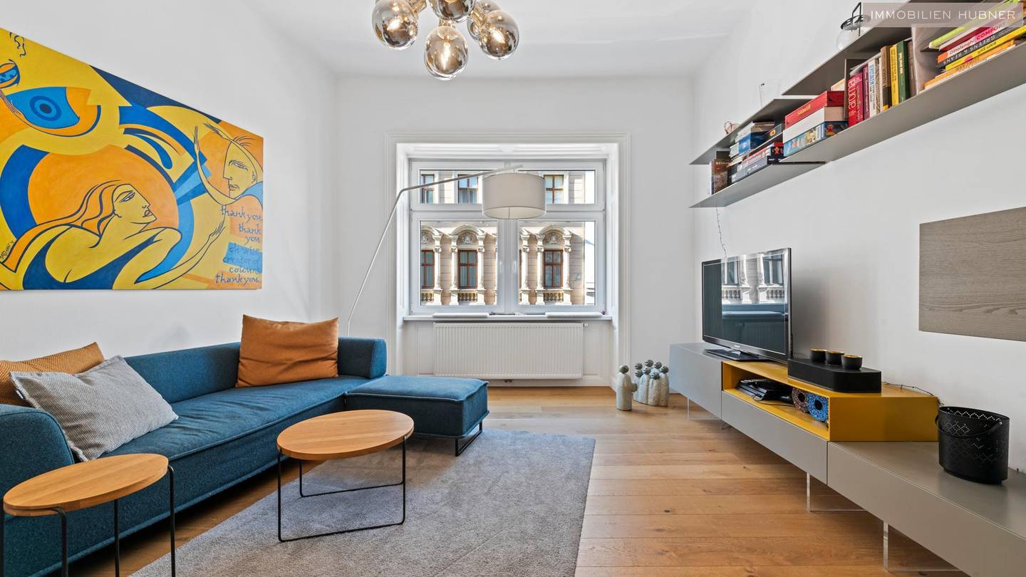 Stilvoll renovierte Wohnung mit Innenhof