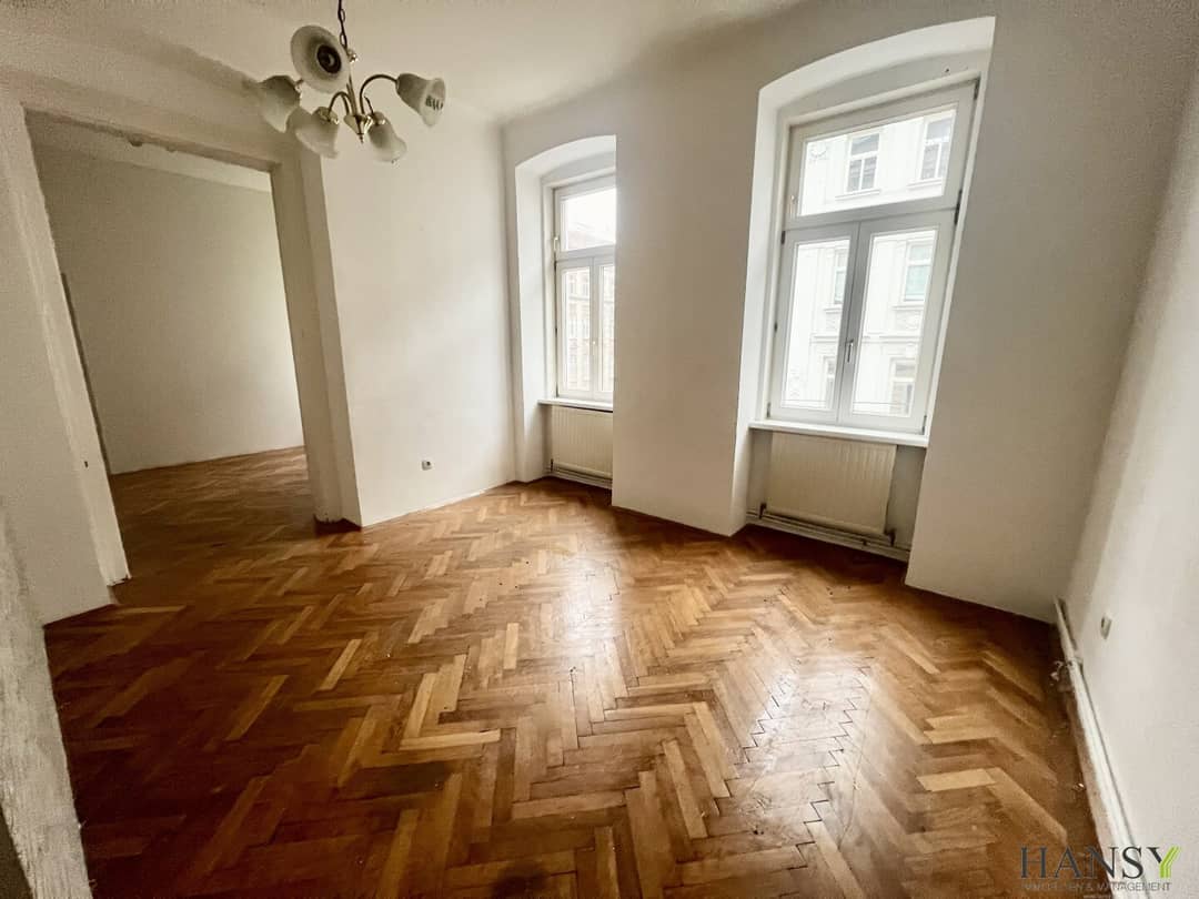 Wohnung mit Sanierungspotenzial nahe Universität