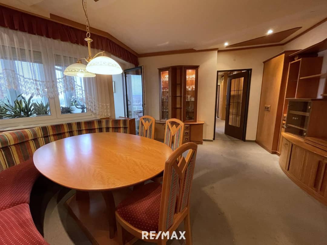 Barrier-Free 3-Room Flat with Loggia