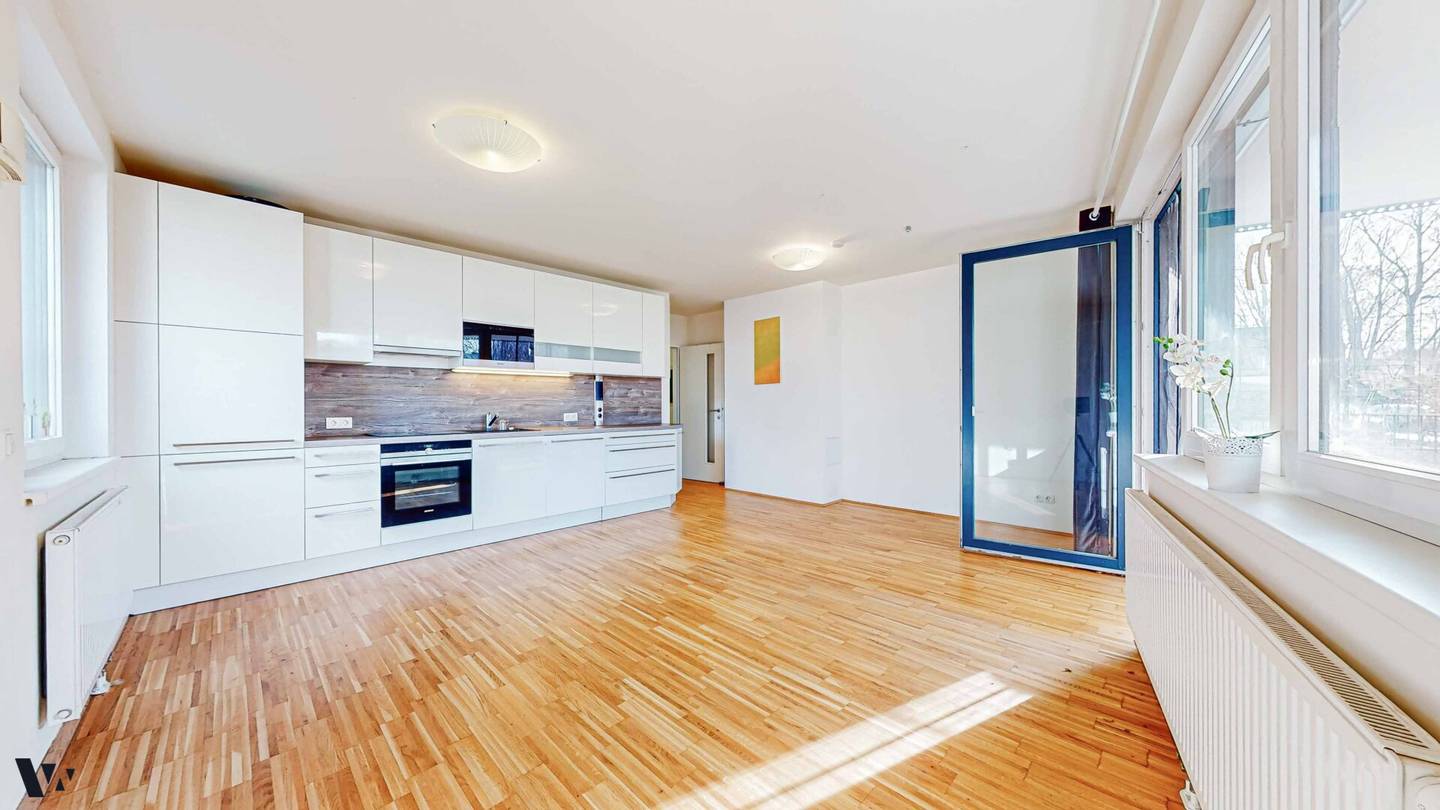 MODERNE 3-ZIMMERWOHNUNG MIT GARTEN, TERRASSE & 2 KFZ-STELLPLÄTZEN