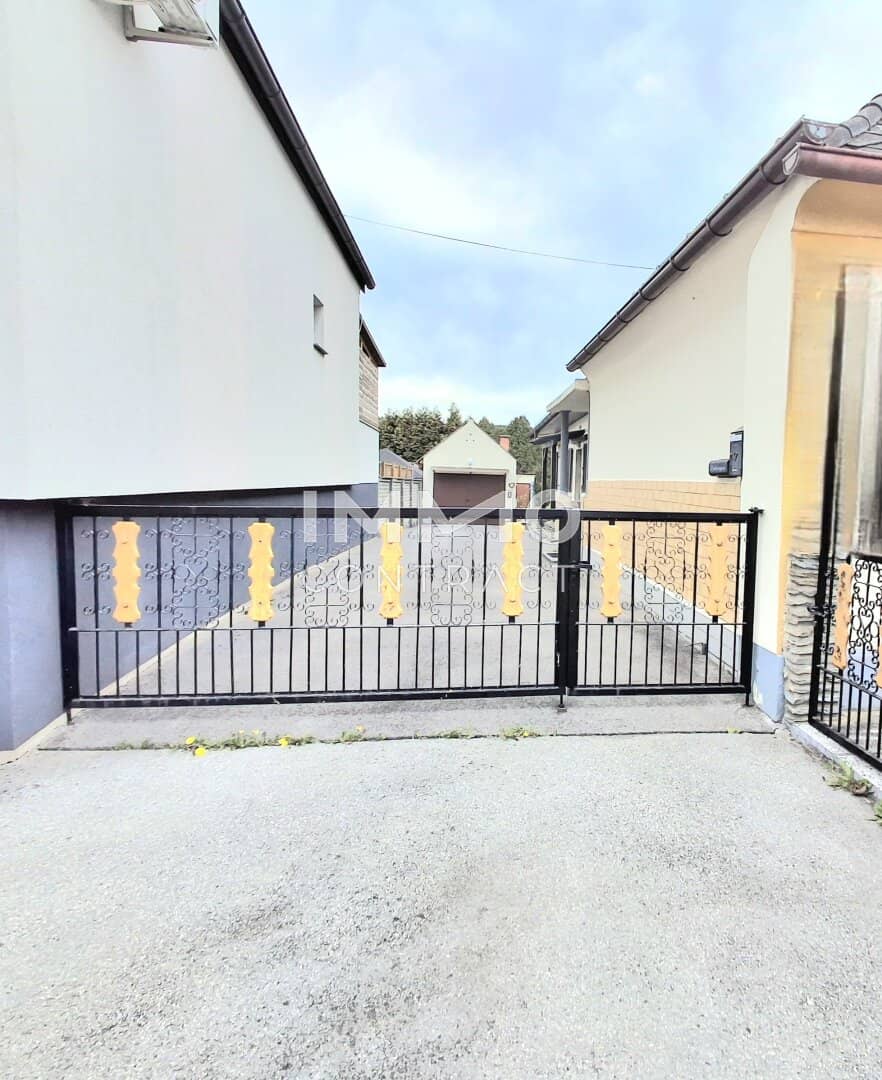 Haus mit 2 Einheiten & Garten
